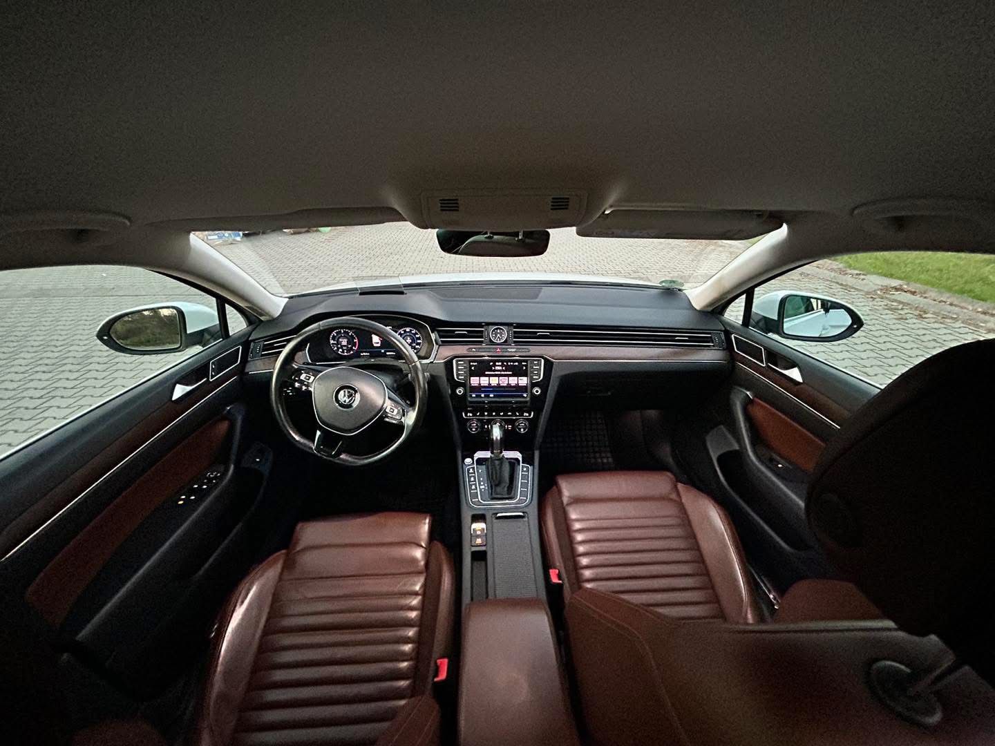 Zdjęcie WhatsApp 2025-10-21 o 22.18